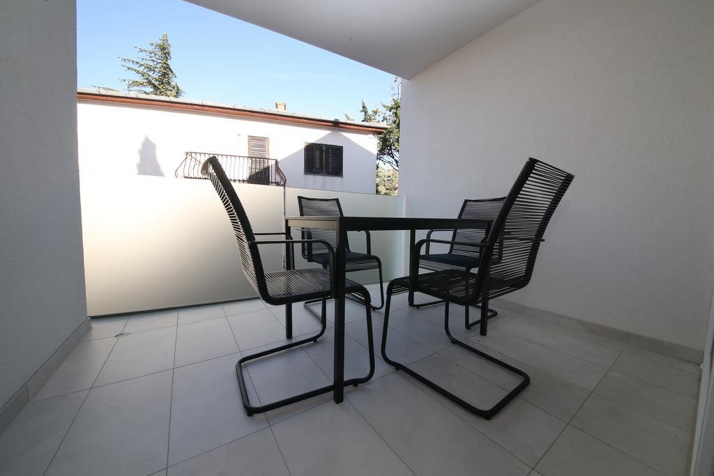 Drance 16 Apartments Selce Exterior photo